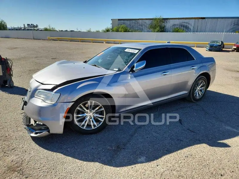 2016 Chrysler 300 фото