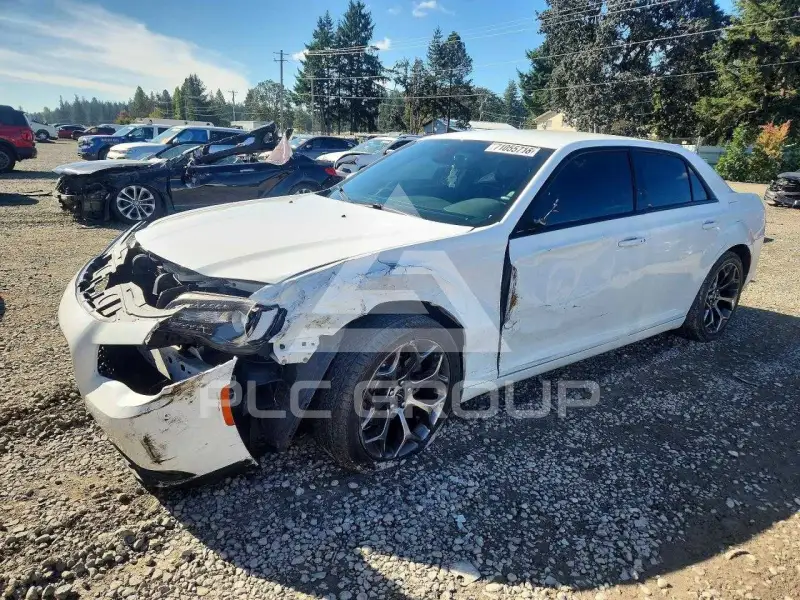 2016 Chrysler 300 фото