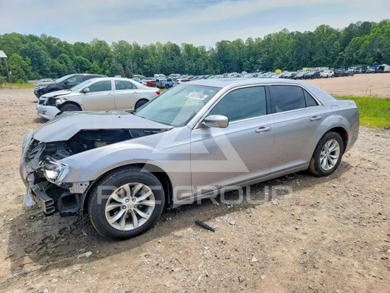 2016 Chrysler 300 фото