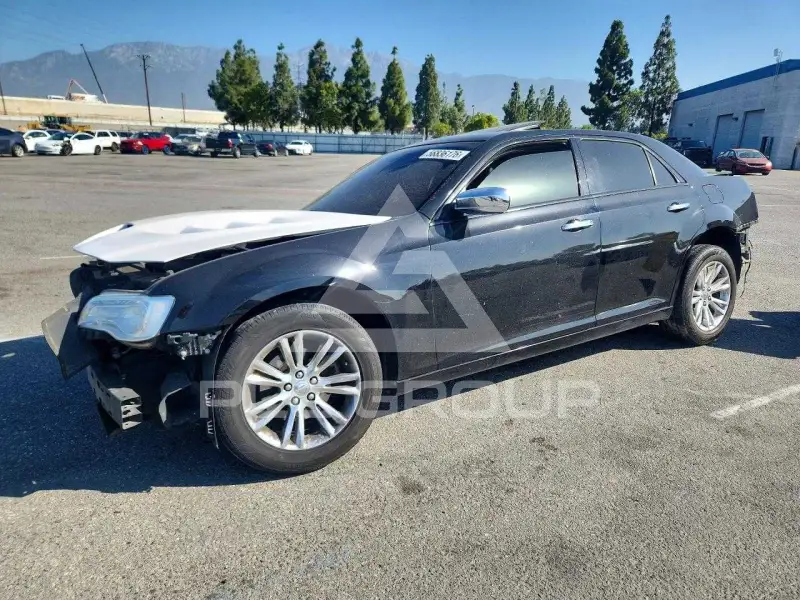 2016 Chrysler 300 фото