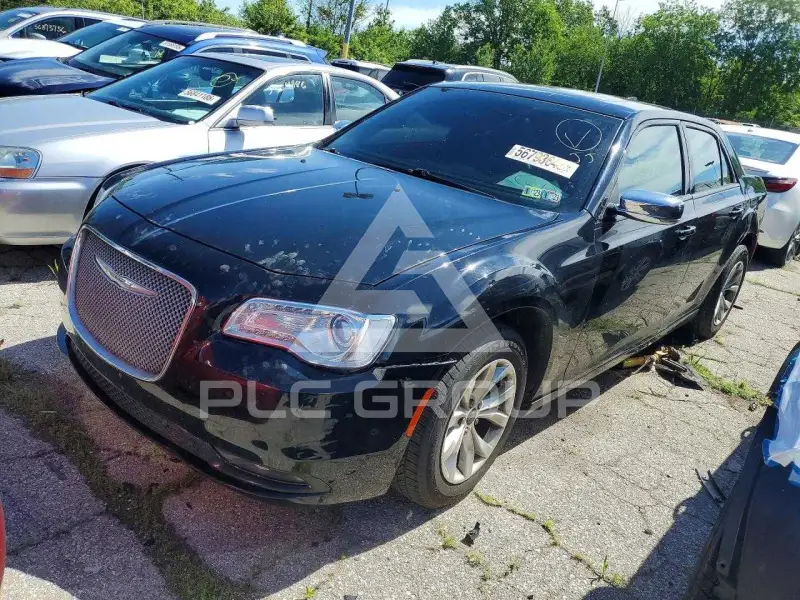 2016 Chrysler 300 фото