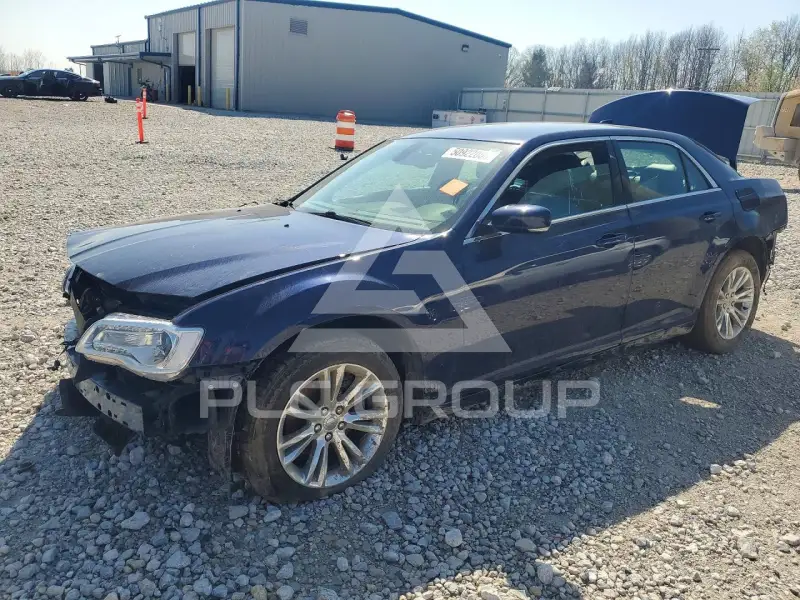 2016 Chrysler 300 фото