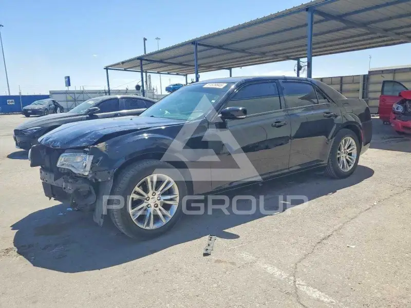 2016 Chrysler 300 фото