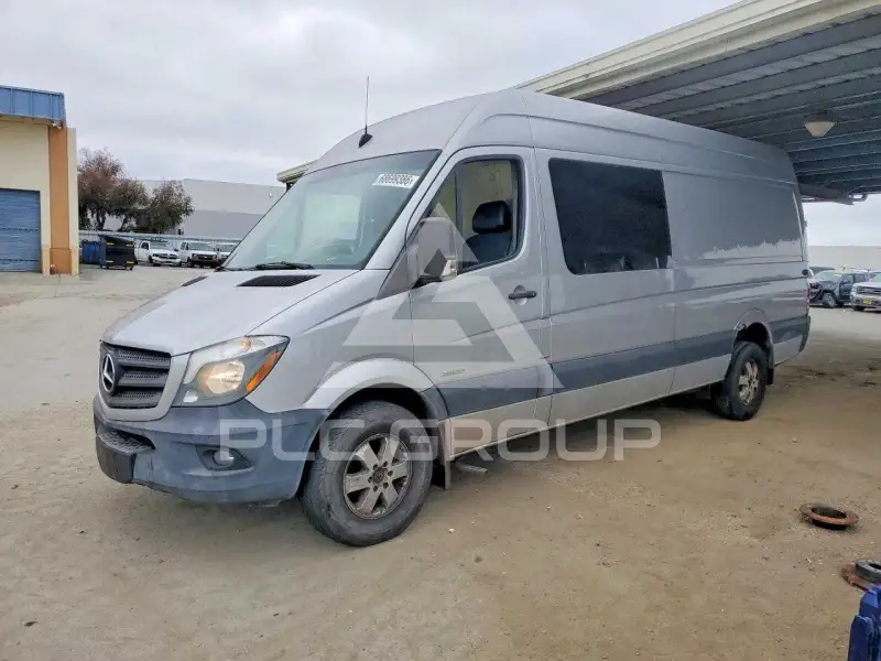 2016 Mercedes Benz Sprinter photo