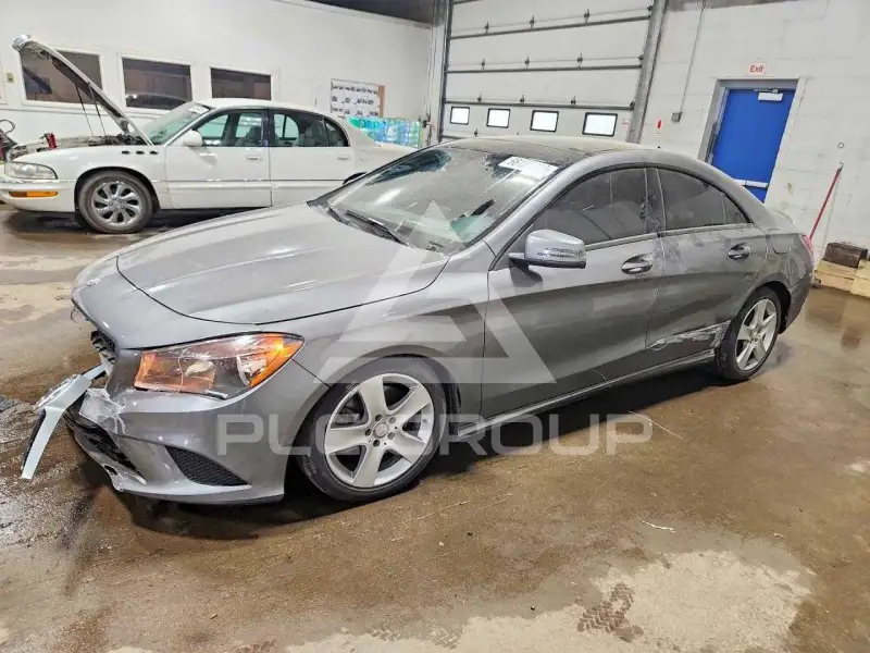 2016 Mercedes Benz CLA-Class photo