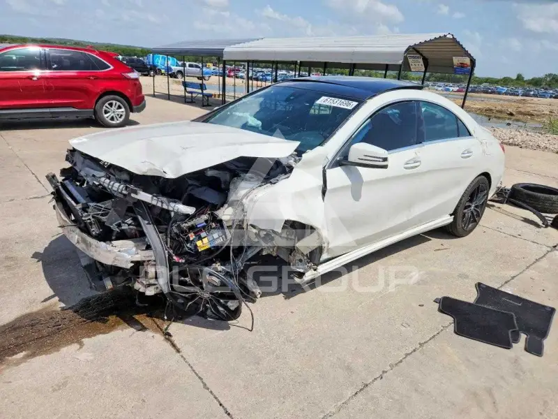 2016 Mercedes Benz CLA-Class фото