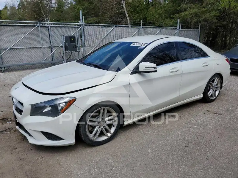2016 Mercedes Benz CLA-Class фото