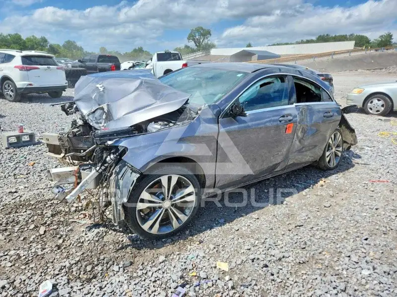 2016 Mercedes Benz CLA-Class photo