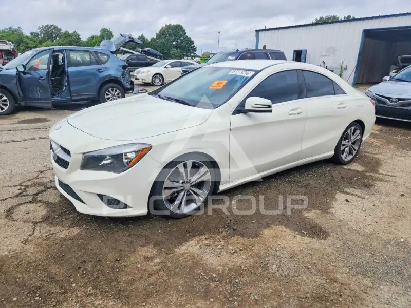 2016 Mercedes Benz CLA-Class фото