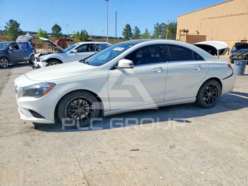 2016 Mercedes Benz CLA-Class фото