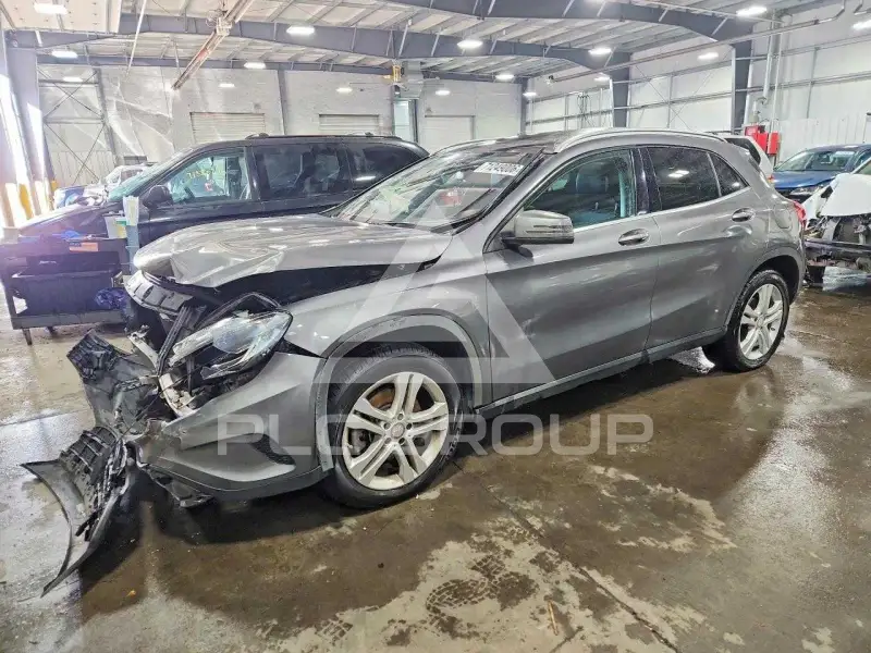2016 Mercedes Benz GLA-Class фото