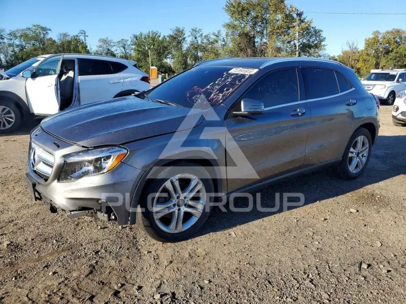2016 Mercedes Benz GLA-Class photo
