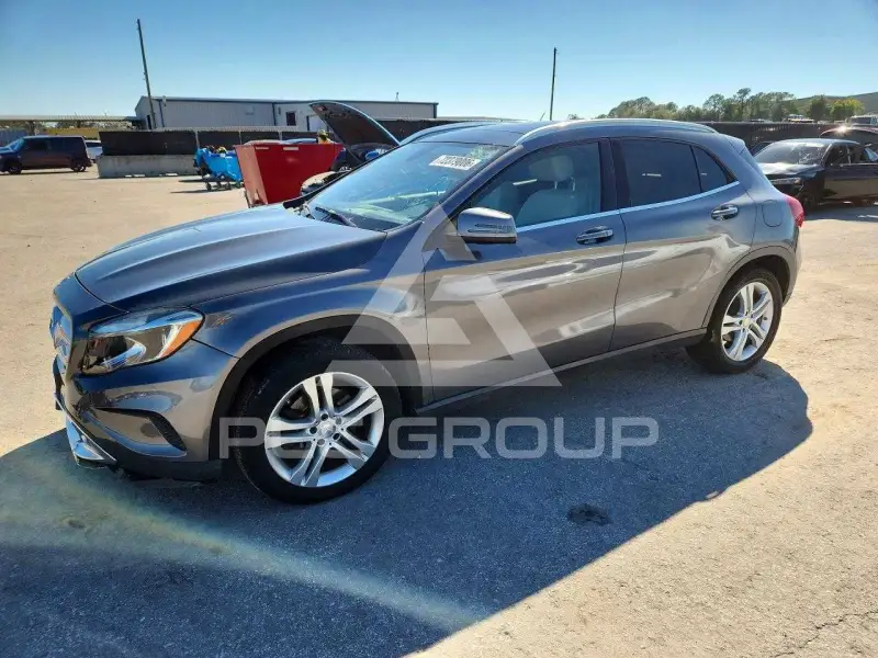 2016 Mercedes Benz GLA-Class photo