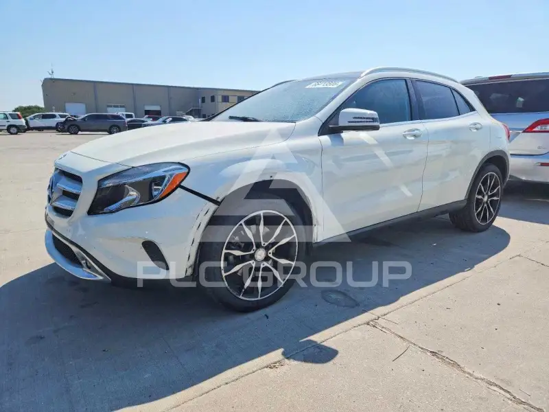 2016 Mercedes Benz GLA-Class фото