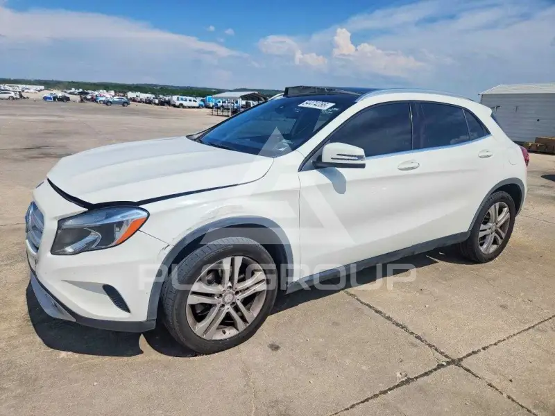 2016 Mercedes Benz GLA-Class фото