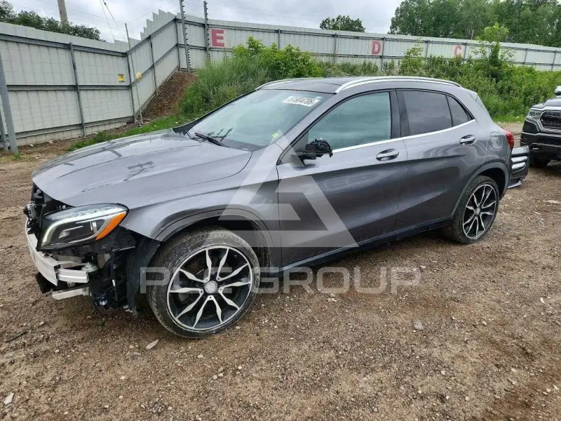 2016 Mercedes Benz GLA-Class photo