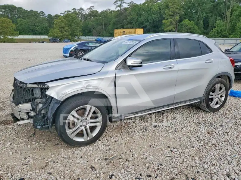 2016 Mercedes Benz GLA-Class фото