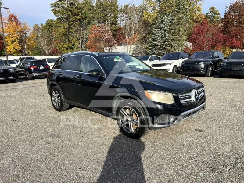 2016 Mercedes Benz GLC-Class фото