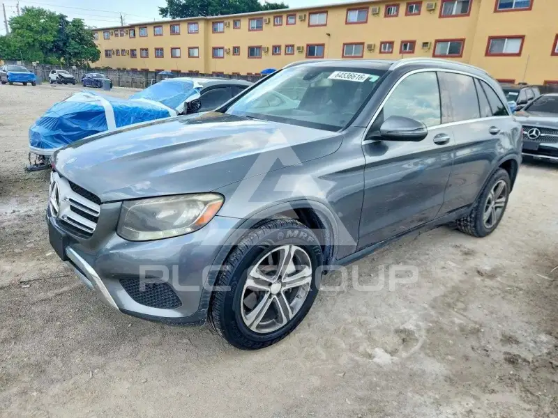 2016 Mercedes Benz GLC-Class photo