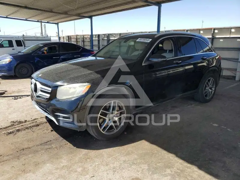 2016 Mercedes Benz GLC-Class photo