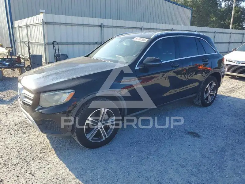 2016 Mercedes Benz GLC-Class photo