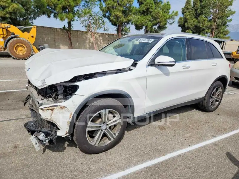 2016 Mercedes Benz GLC-Class photo