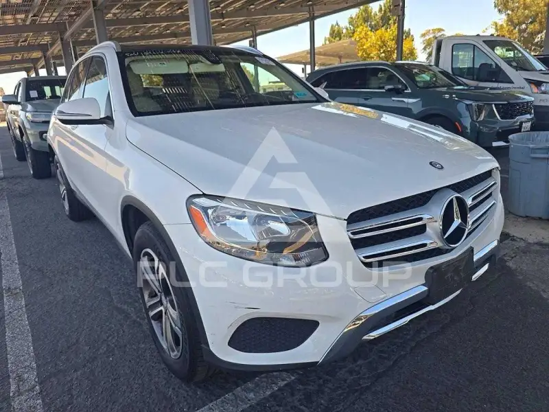 2016 Mercedes Benz GLC-Class фото