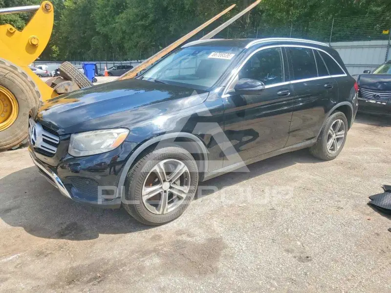 2016 Mercedes Benz GLC-Class фото