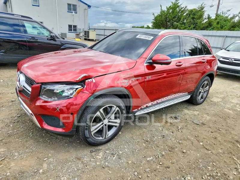 2016 Mercedes Benz GLC-Class photo