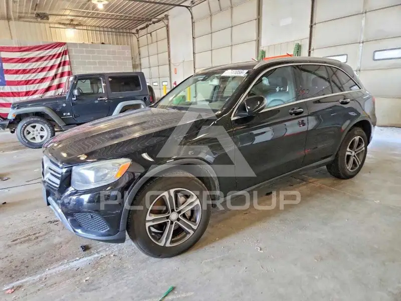 2016 Mercedes Benz GLC-Class фото