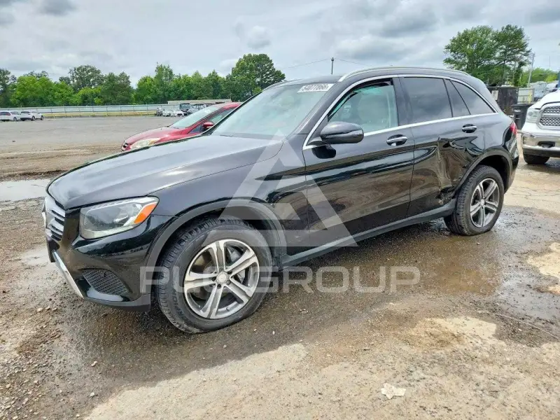 2016 Mercedes Benz GLC-Class фото