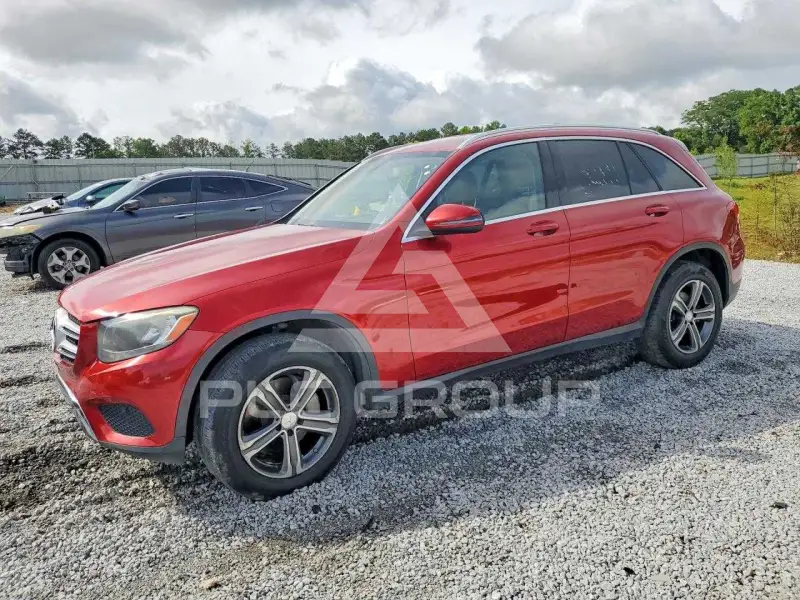 2016 Mercedes Benz GLC-Class photo