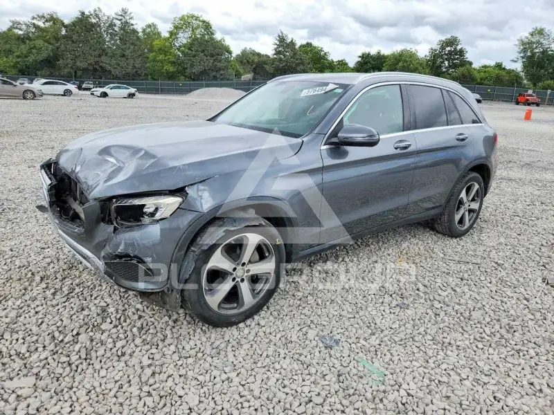 2016 Mercedes Benz GLC-Class фото