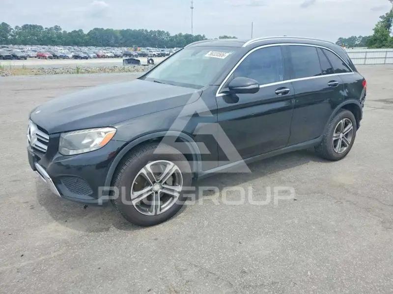 2016 Mercedes Benz GLC-Class фото
