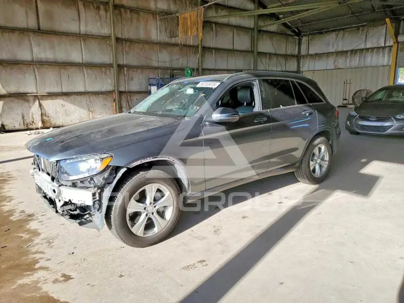 2016 Mercedes Benz GLC-Class фото
