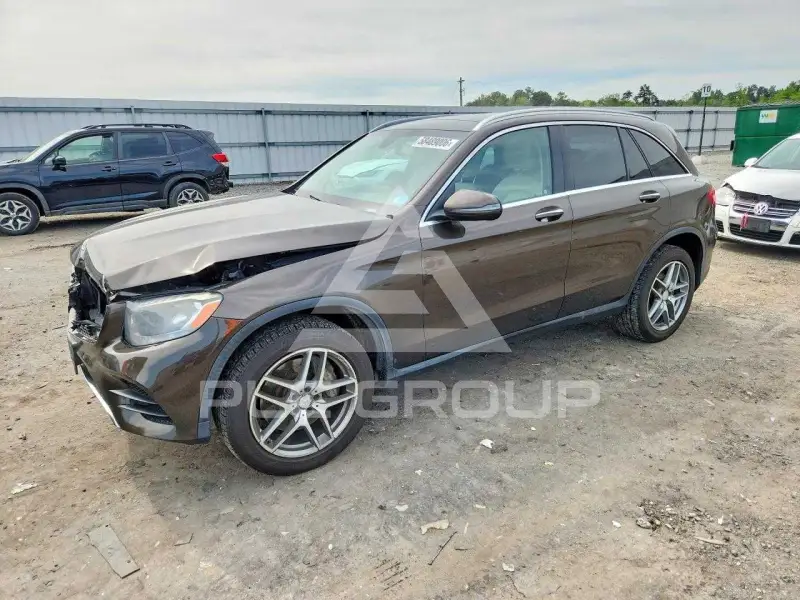 2016 Mercedes Benz GLC-Class фото