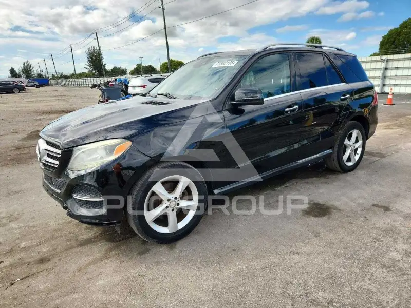 2016 Mercedes Benz GLE-Class photo