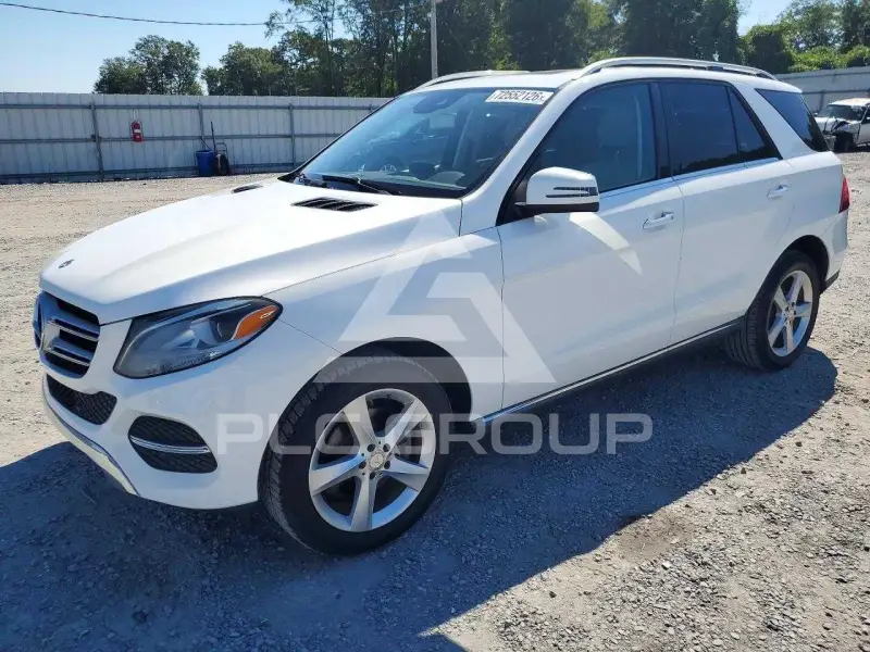 2016 Mercedes Benz GLE-Class фото
