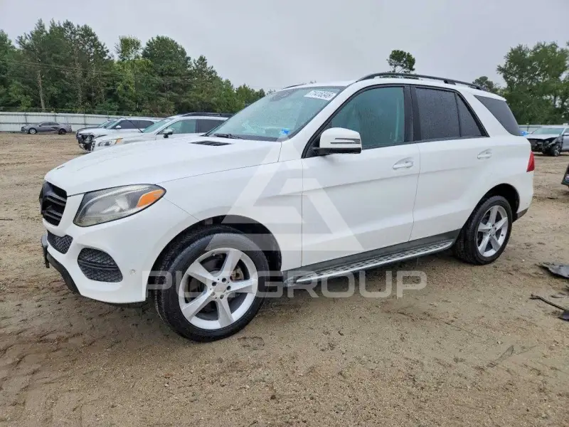 2016 Mercedes Benz GLE-Class фото