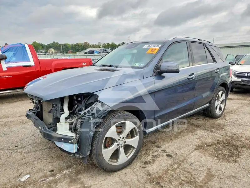 2016 Mercedes Benz GLE-Class фото