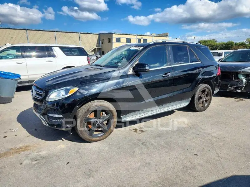 2016 Mercedes Benz GLE-Class photo