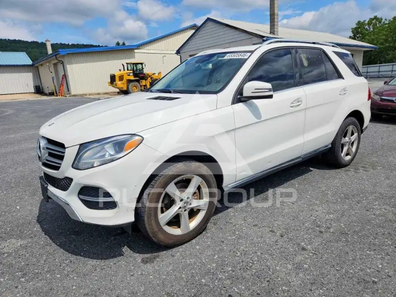 2016 Mercedes Benz GLE-Class фото