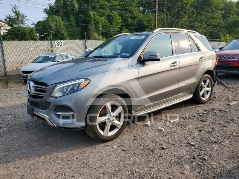 2016 Mercedes Benz GLE-Class фото