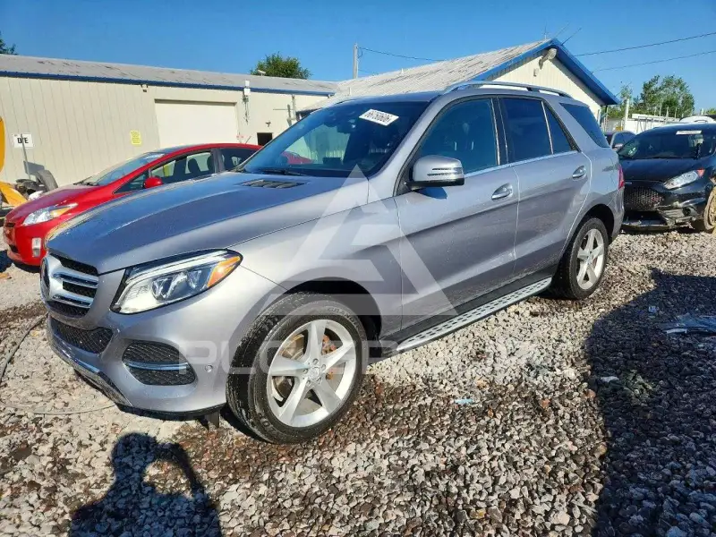 2016 Mercedes Benz GLE-Class photo