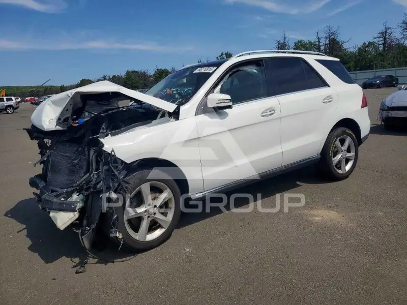 2016 Mercedes Benz GLE-Class фото