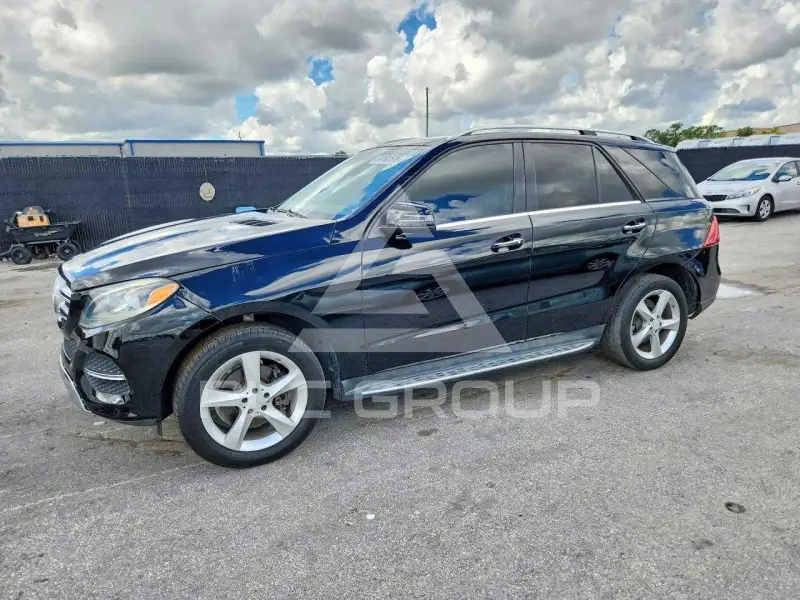 2016 Mercedes Benz GLE-Class photo