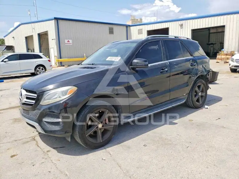 2016 Mercedes Benz GLE-Class фото