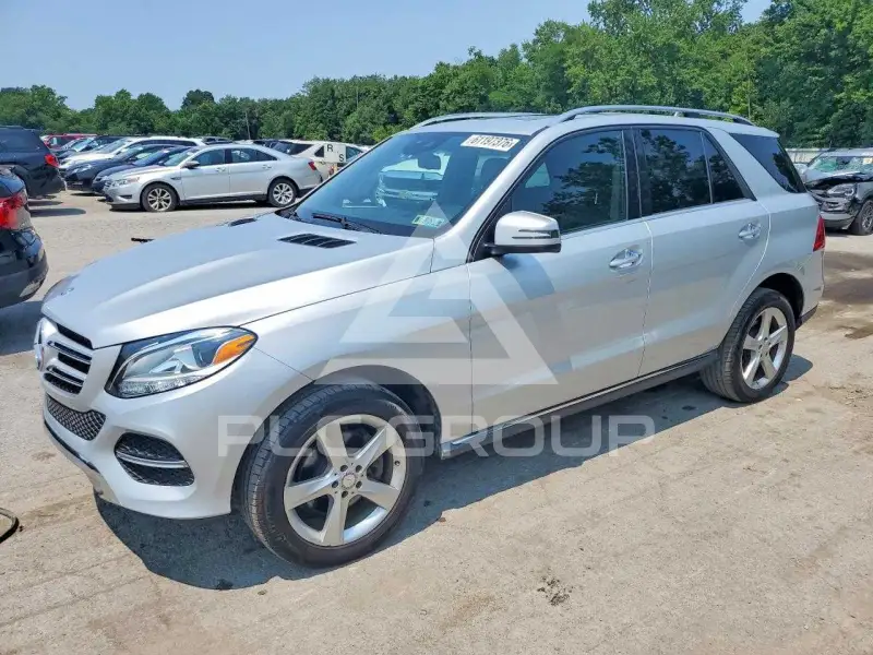 2016 Mercedes Benz GLE-Class фото