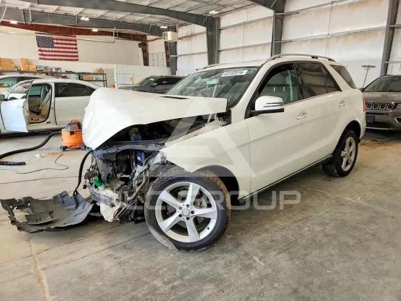 2016 Mercedes Benz GLE-Class photo