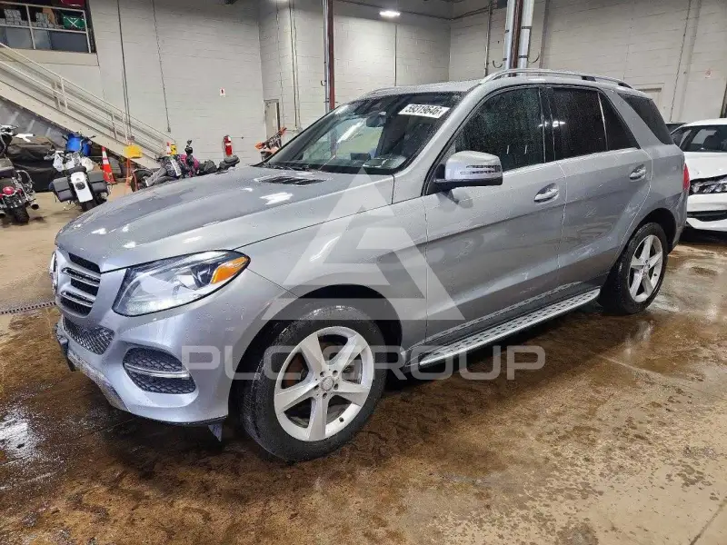 2016 Mercedes Benz GLE-Class photo